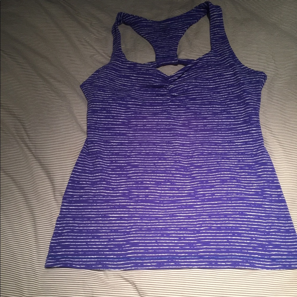 Lucy work out shirt. Blue size L